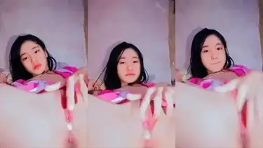ABG Cantik Mulus Colok Memek Pink Perawan Kost poster
