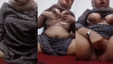 Bokep Jilbab Janda Jilbab Bugil Colmek Hot Kost poster