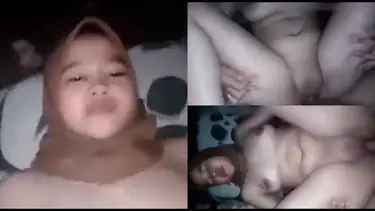 Bokep Jilbab Ocha Desah Becek Di Kamar Kostan poster